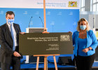 Eröffnung des neuen Dienstsitzes des StMB in Augsburg
v.l.n.r.: Ministerpräsident Dr. Markus Söder, Bauministerin Kerstin Schreyer