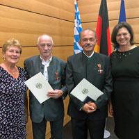Bauministerin Ilse Aigner mit den Preisträgern Claus Wolfgang Hieke und Adolf Schwentner