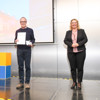 Bauministerin Kerstin Schreyer zeichnet Professor Hermann Kaufmann mit dem Bayerischen Staatspreis für Architektur aus